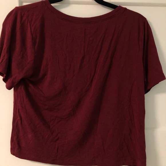 Hollister Burgundy Rose Crop Top - Picture 2 of 5